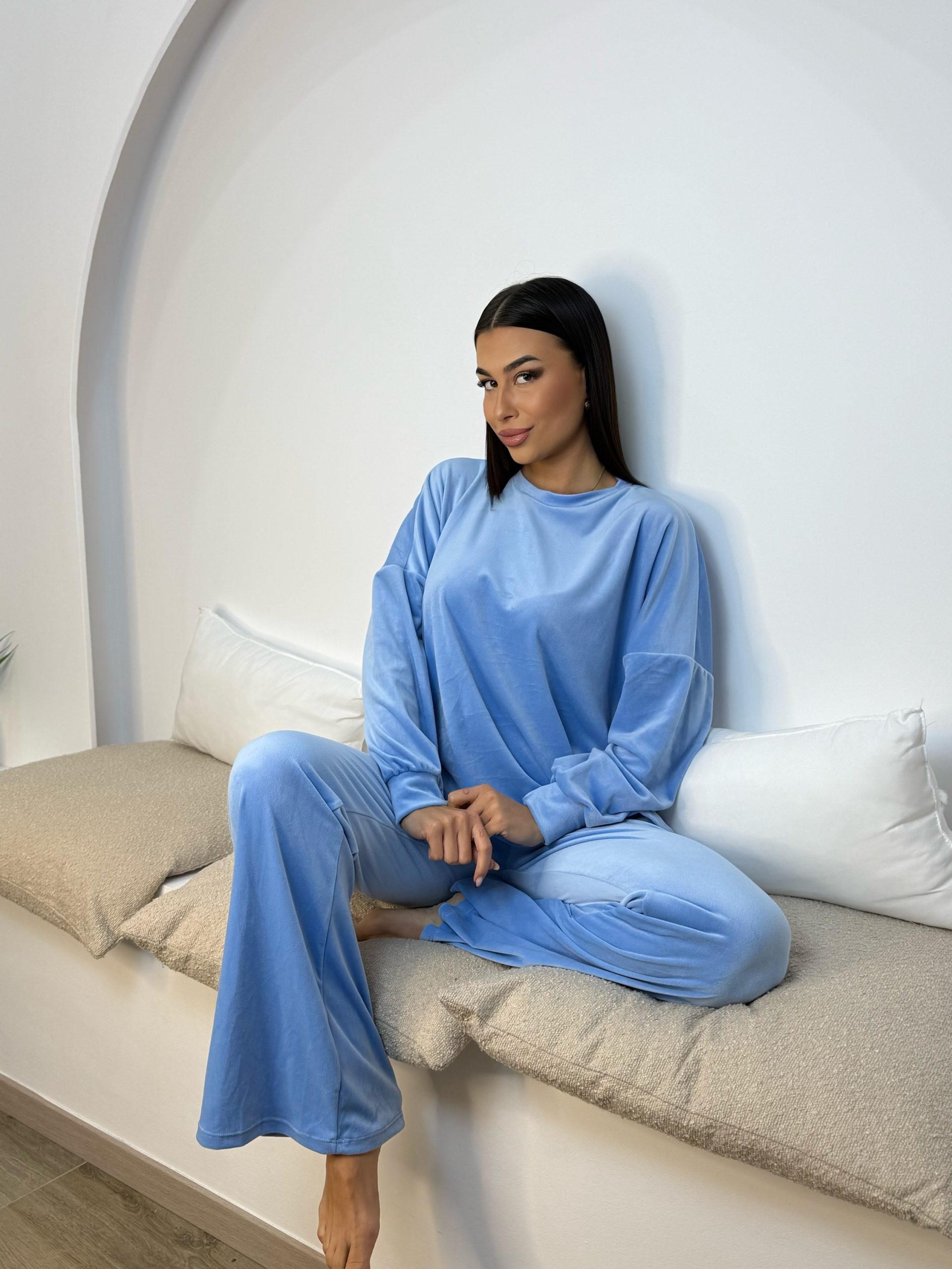 img_1426 Velvet Λαιμοκοψη Set Γαλάζιο - Image 1