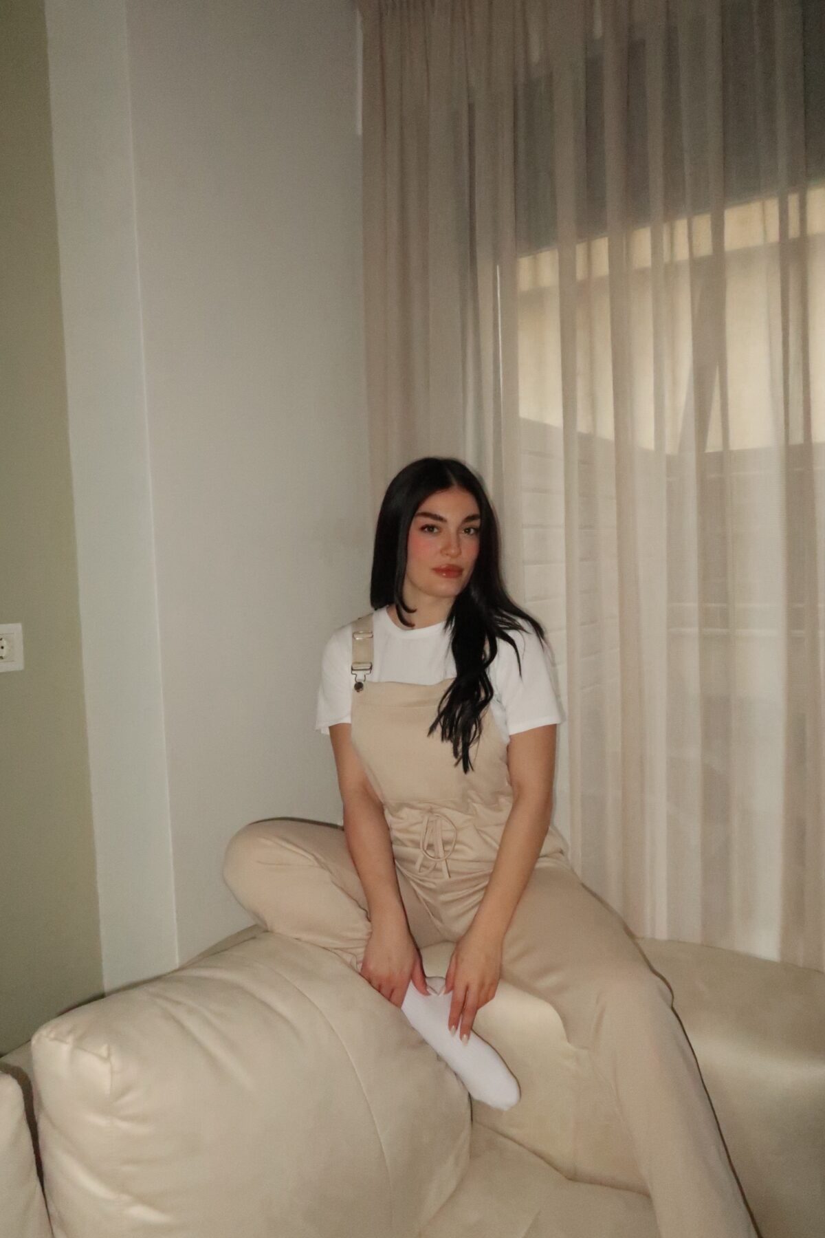 Σαλοπέτα με Μπλούζα Μπεζ - Image 2