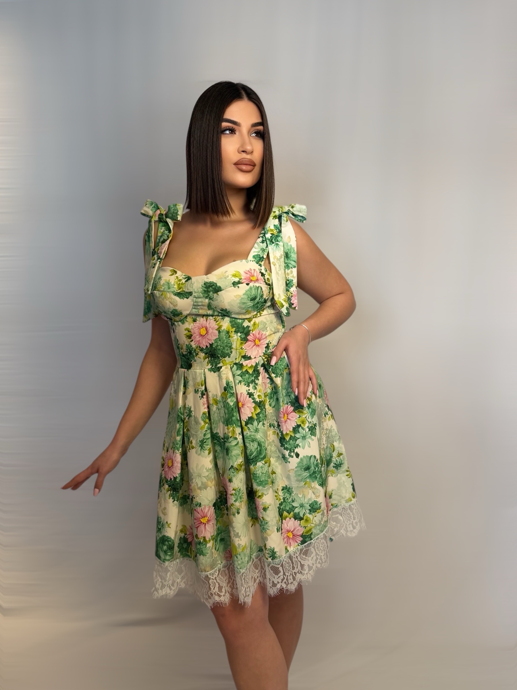 img_7308 Lydia Floral Dress Πράσινο - Image 1