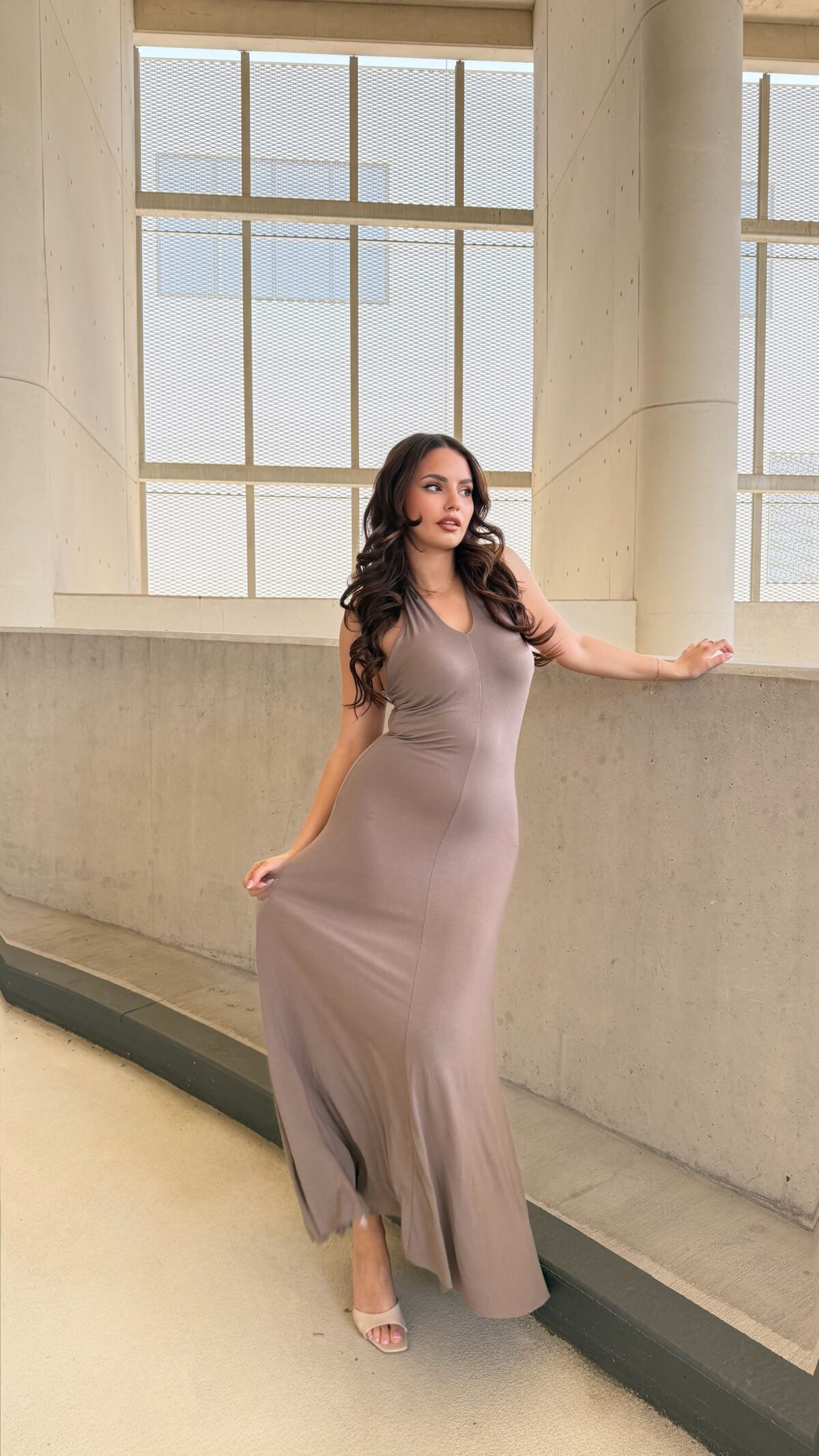 Irida Maxi Dress Μπεζ - Image 2